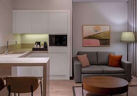 Altunizade Suites Istanbul, Curio Collection by Hilton