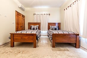 Hol Chan Ocean Front Residences