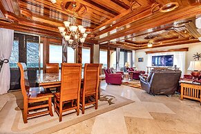 Hol Chan Ocean Front Residences