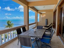 Hol Chan Ocean Front Residences