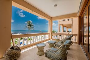 Hol Chan Ocean Front Residences