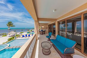 Hol Chan Ocean Front Residences