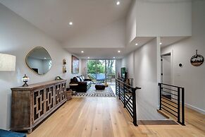 Atlas Hideaway Modern Retreat!