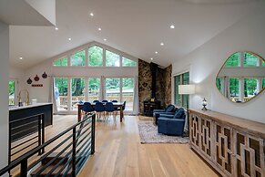 Atlas Hideaway Modern Retreat!