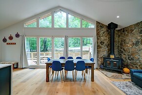 Atlas Hideaway Modern Retreat!