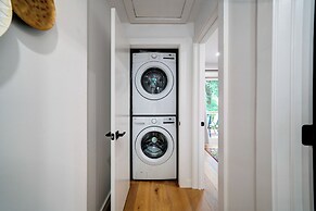 Atlas Hideaway Modern Retreat!