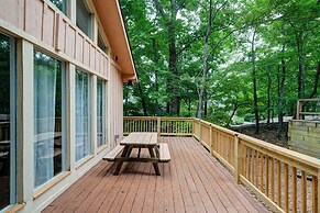 Atlas Hideaway Modern Retreat!