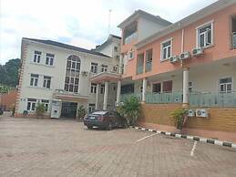 Keem Hotel and Suites