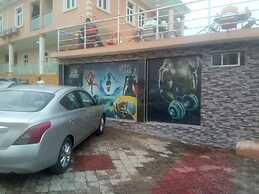 Keem Hotel and Suites