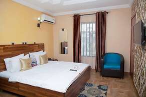 Keem Hotel and Suites