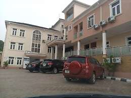 Keem Hotel and Suites