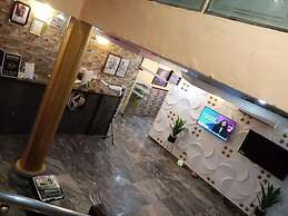 Keem Hotel and Suites