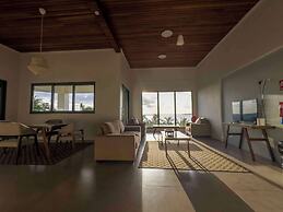 Ramada Suites By Wyndham Seafront Coral Coast