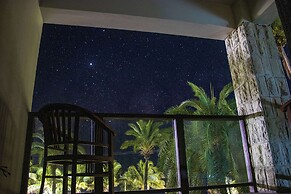 Ramada Suites By Wyndham Seafront Coral Coast