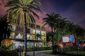 Ramada Suites By Wyndham Seafront Coral Coast