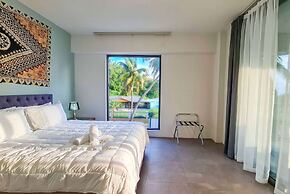 Ramada Suites By Wyndham Seafront Coral Coast