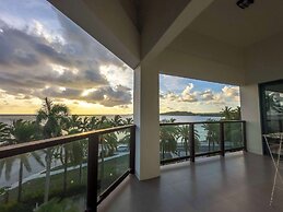 Ramada Suites By Wyndham Seafront Coral Coast