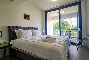 Ramada Suites By Wyndham Seafront Coral Coast