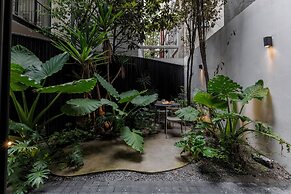 Casa Calderon by Capitalia