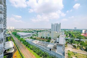 Minimalist And Comfy 2Br Park View Condominium Apartment