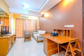 Minimalist And Comfy 2Br Park View Condominium Apartment