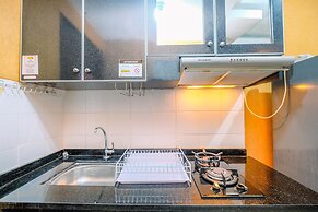 Minimalist And Comfy 2Br Park View Condominium Apartment