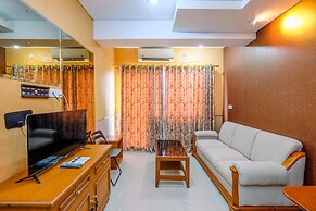 Minimalist And Comfy 2Br Park View Condominium Apartment