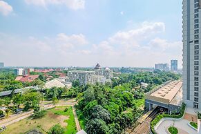 Minimalist And Comfy 2Br Park View Condominium Apartment