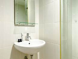 Spacious And Restful 1Br Tamansari Semanggi Apartment