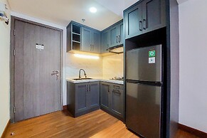 Comfy And Minimalist 1Br At Tamansari Bintaro Mansion Apartment