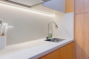 Good Studio Apartment Gateway Park Lrt City Bekasi