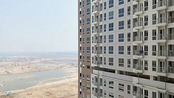 Good Cozy Living Studio Apartment At Tokyo Riverside Pik 2