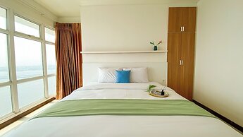 Best Homey And Spacious 3Br At Green Bay Condominium Apartment