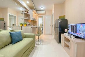 Tranquil And Homey 2Br At Apartment Green Pramuka City