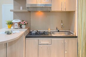 Tranquil And Homey 2Br At Apartment Green Pramuka City