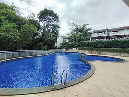 The Regal Studio At Dago Suites Apartment