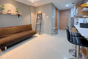 The Regal Studio At Dago Suites Apartment