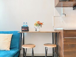 Comfort And Well Furnished 2Br Tamansari Iswara Apartment