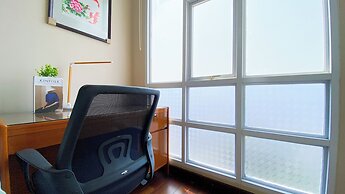 Modern Look 2Br At Lucky Tower Residence Apartment
