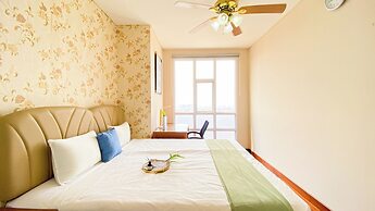 Modern Look 2Br At Lucky Tower Residence Apartment