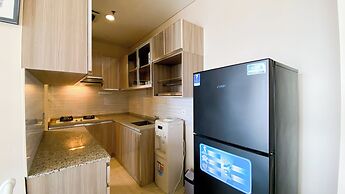 Modern Look 2Br At Lucky Tower Residence Apartment
