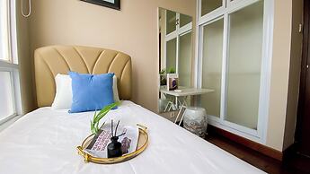 Modern Look 2Br At Lucky Tower Residence Apartment