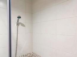 Spacious And Comfort 2Br Tamansari Iswara Apartment