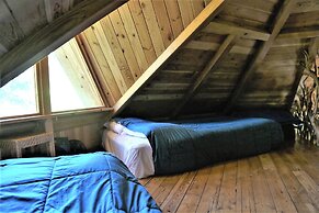 Out 'N' About Treehouse Treesort