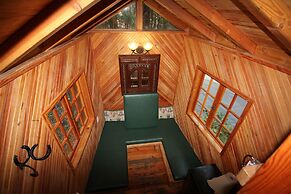 Out 'N' About Treehouse Treesort