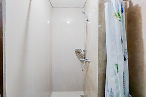 Homey And Relaxing Studio Transpark Bintaro Apartment