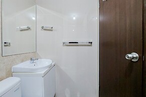 Homey And Relaxing Studio Transpark Bintaro Apartment