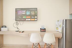 Comfortable And Homey Studio At Menteng Park Apartment