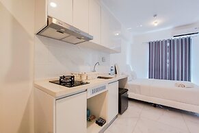 Simply Design Studio Room Sky House Alam Sutera Apartment