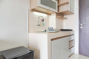 Modern Look And Homey Studio Serpong Greenview Apartment